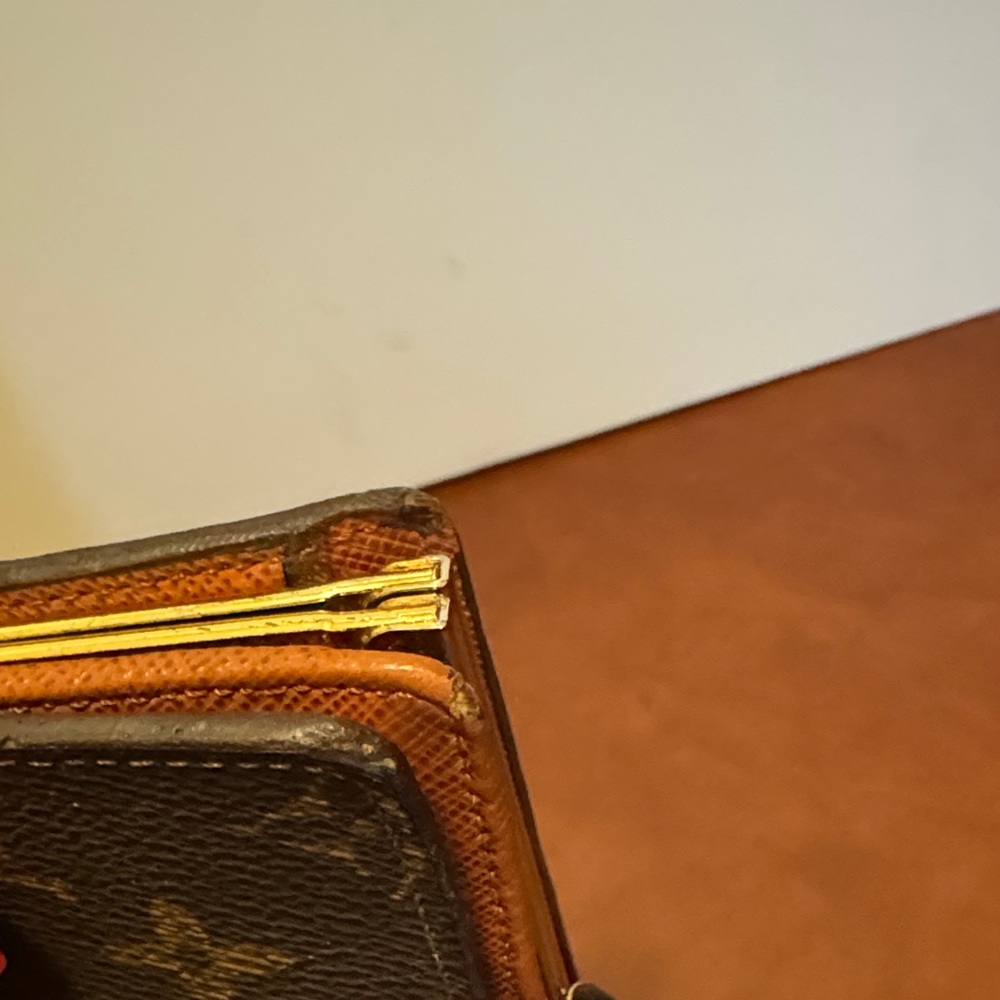 Louis Vuitton Classic Monogram Vintage Wallet - Picture 11 of 16